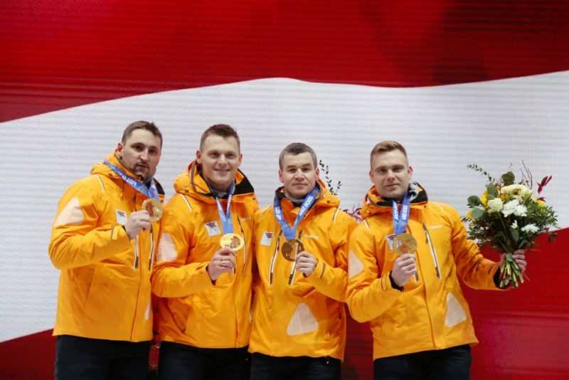 Olimpiskie čempioni bobslejā – Oskars Melbārdis, Daumants Dreiškens, Arvis Vilkaste un Jānis Strenga.