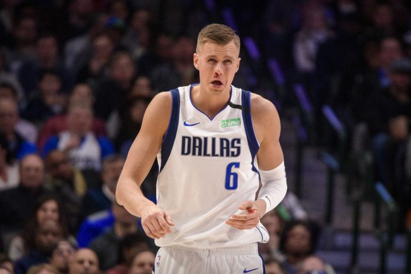 Kristaps Porziņģis spēlēja par spīti lauztam degunam.