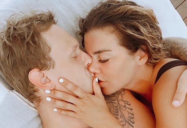 Jānis Timma un Anna Sedokova tiekas kopš pagājušā gada.