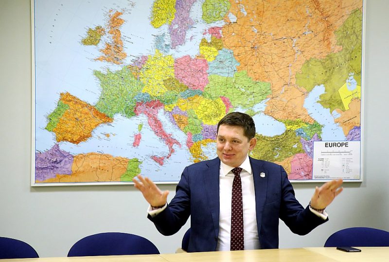 Artuss Kaimiņš