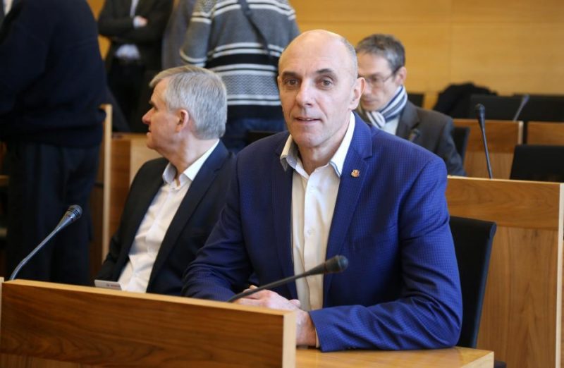 Jefimijs Klementjevs pametis “Saskaņu” un pievienojies partijai “Alternative”