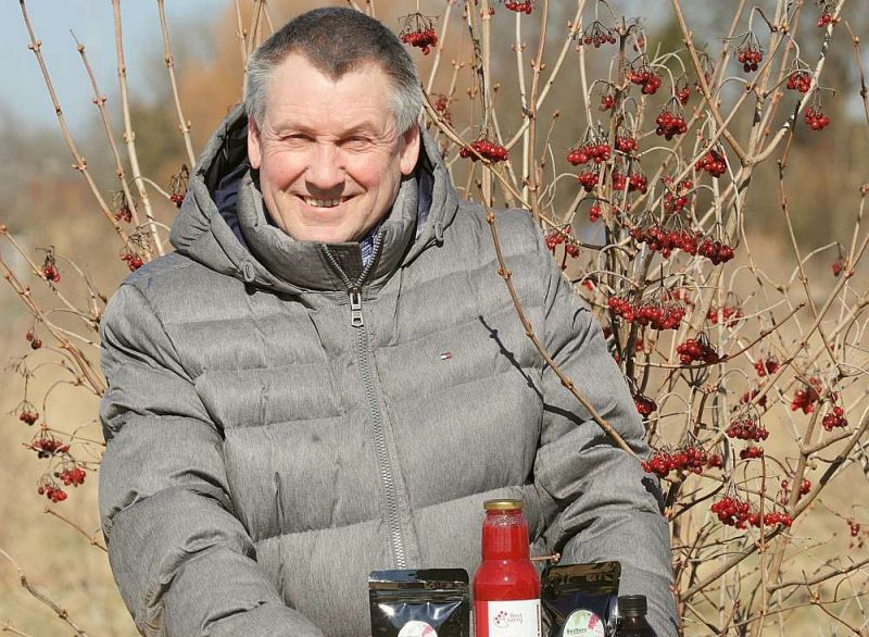 “BestBerry” saimnieks Māris Šermuks: “Lietuvieši jau vairākas reizes piedāvājuši, lai savu uzņēmumu reģistrēju Lietuvā, jo tur atbalsta programma zinātniskajiem pētījumiem ir atšķirīga. Latvijā atbalstu vēl tikai gaidu, kaut arī pirmais produkts sadarbībā ar Latvijas Universitāti un LIAA jau tiek izstrādāts.”
