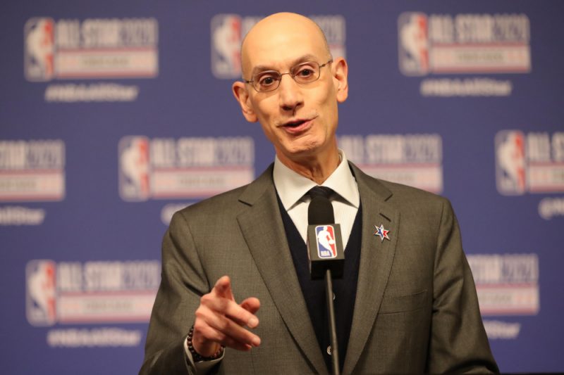 NBa komisārs Edams Silvers atklāj, ka lēmums par NBA sezonas turpināšanu tiks pieņemts ne ātrāk par maiju.