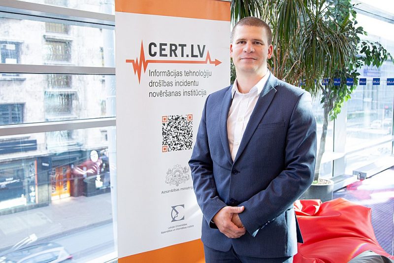 Varis Teivāns: “Visi piesardzības ieteikumi, kurus “CERT.LV” skandina gadiem – nevērt vaļā aizdomīgus e-pastus, neatvērt un neielādēt savā datorā nezināmus pielikumus –, joprojām ir spēkā. Ārkārtas situācija valstī nav tos atcēlusi, tieši pretēji.”