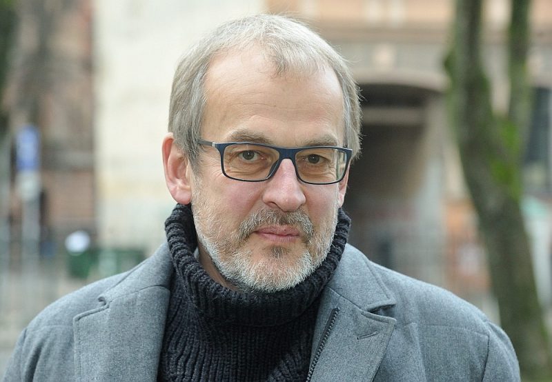 Eiropas Parlamenta deputāts Roberts Zīle: “Pēc šīs krīzes cilvēki ticēs valstu valdībām vairāk nekā Eiropas birokrātijai un spēku samērs Eiropā mainīsies par labu valstu valdībām.”