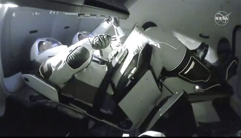 SpaceX veiksmīgi turpina misiju