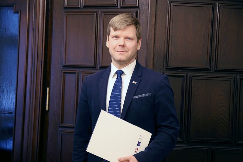 Centrālās finanšu un līgumu aģentūras direktors Mārtiņš Brencis: “Par ES fondu projektu masveida kavēšanos Covid-19 krīzes dēļ runāt nevar, un pilnīgi neviens projekts šī iemesla dēļ nav pārtraukts.”