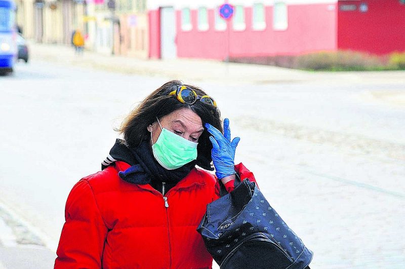 Grūti spriest, vai nosacījums obligāti lietot maskas vēlēšanu iecirknī atstās iespaidu uz iedzīvotāju līdzdalību vēlēšanās.