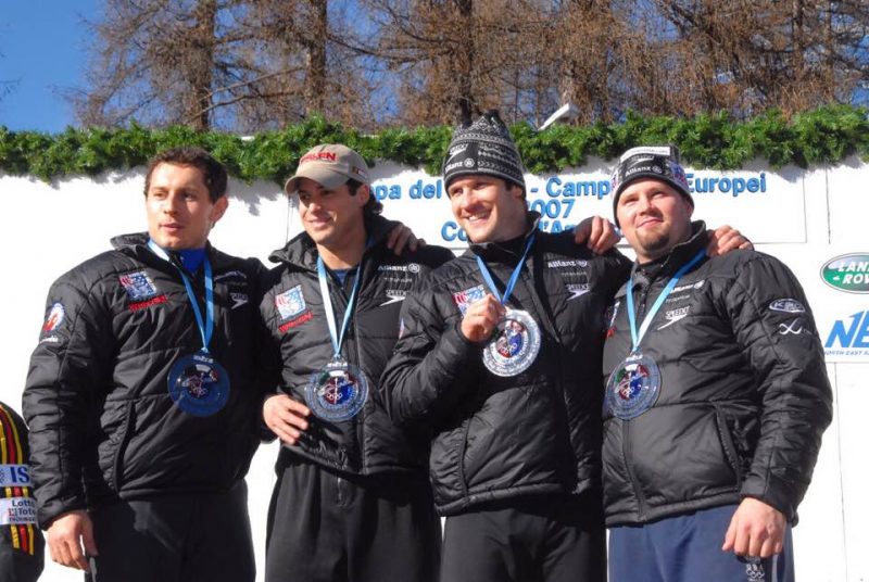 No ASV bobsleja četrinieka mūžībā devušies Pavle Jovanovičs (pa kreisi) un Stīvens Holkombs (pa labi).