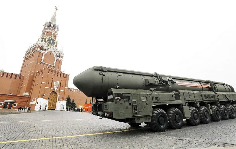 Krievijas starpkontinentālā ballistiskā raķete “RS-24” parādē Maskavā 2019. gada 9. maijā.