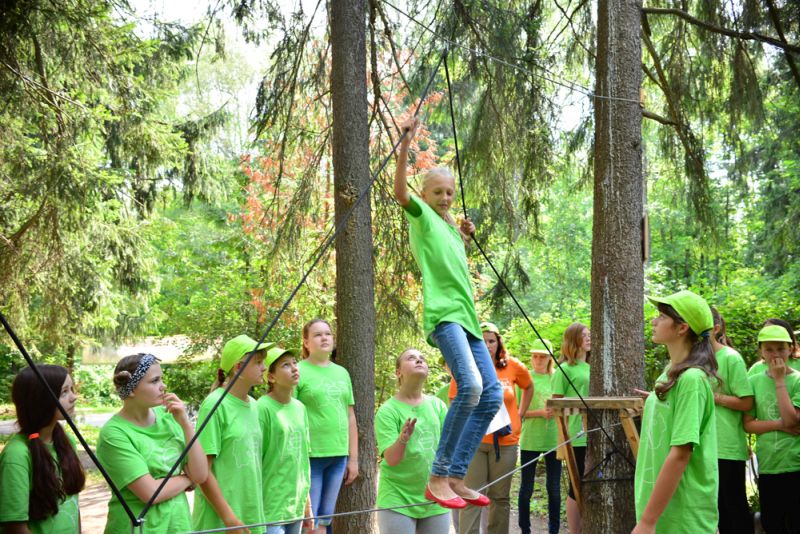 Šogad nometņu skaits krietni sarucis – tiek rīkotas ap 600 nometņu, bet pērn to skaits sasniedzis gandrīz tūkstoti.
