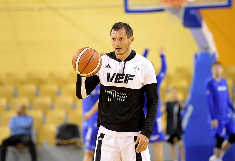 Jānis Blūms pēc “VEF Rīga” pavadītas sezonas atkal dosies leģionāra gaitās.