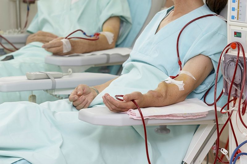 Pacientam savs ikdienas režīms jāpielāgo hemodialīzes procedūrām.