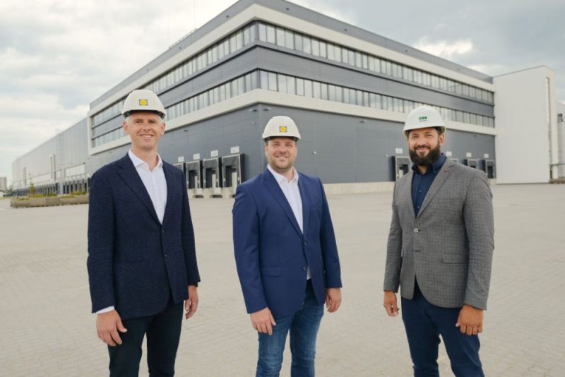 no kreisās A.Dzikas, J.Josefsson, A.Bismeistars.