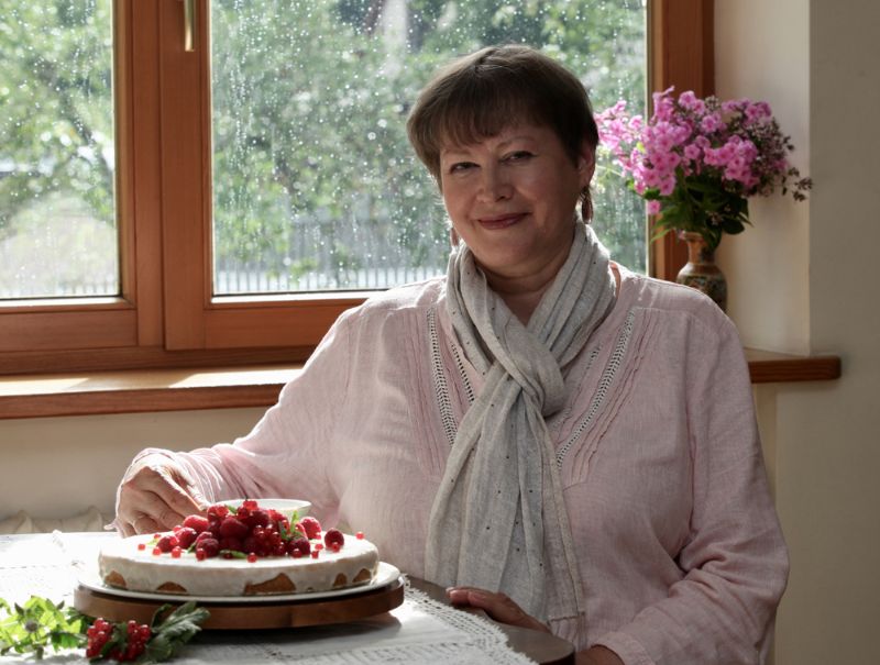 Sandra Ošiņa ar aizrautību pāris mēnešus dzinusi pēdas Aleksandra tortes vēsturei un ģimenei par prieku to arī diezgan bieži uzcepusi.