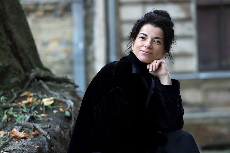 Jana Čivžele: “Mans trumpis, – ka pati esmu aktrise, taču tā manī nekad nekonkurē ar kostīmu mākslinieci.”