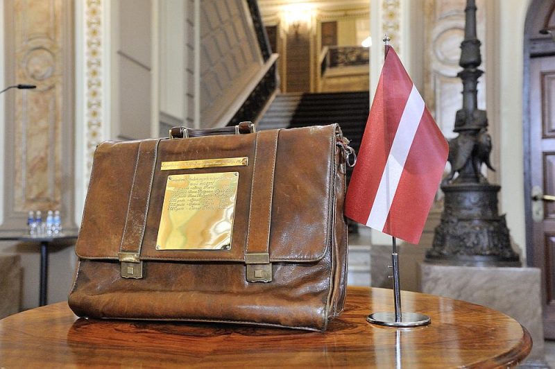 Galvenā cīņa par budžeta un to pavadošo nodokļu izmaiņām notiks starp pirmo un otro lasījumu.
