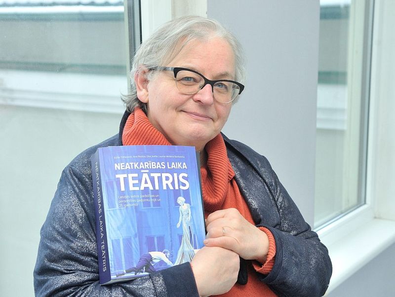 Edīte Tišheizere: “Mani ārkārtīgi interesē jaunie mākslinieki, kas cenšas saplūdināt pretišķības, iznīcināt robežas, redzēt teātri kā vienotu veselumu.”