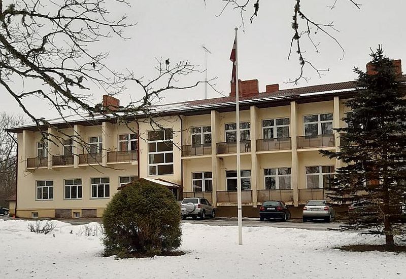 Alojas novada aprūpes nams “Urga”.