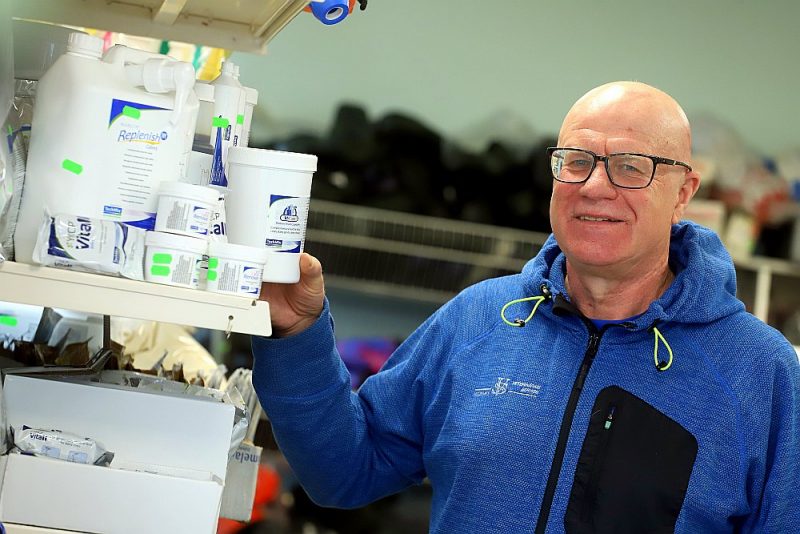 SIA “Vidzemes veterinārais serviss” veterinārārsts Egils Juitinovičs antibiotiku lietojumu savu sadarbības partneru ganāmpulkos 90 procentos gadījumu ir aizvietojis ar profilaktiskiem imūnsistēmu stiprinošiem līdzekļiem un vakcināciju.